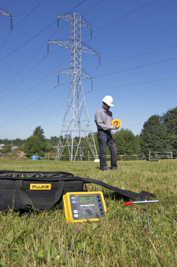Fluke 1625 II/Kit - комплект измерителя сопротивления заземления