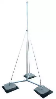 ZANDZ ZZ-205-105 — Стойка тросовой молниезащиты 5 м (оцинк сталь; на 3х бетонных основаниях)