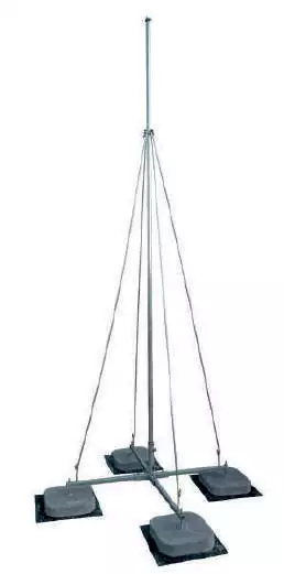 ZANDZ ZZ-205-106 — Стойка тросовой молниезащиты 6 м (оцинк сталь; на 4х бетонных основаниях)
